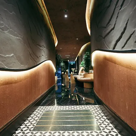 Hanoi Lion Boutique Hotel & Spa-3